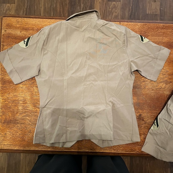 USMC female Charlie blouses w/LCpl patches - Picture 4 of 4